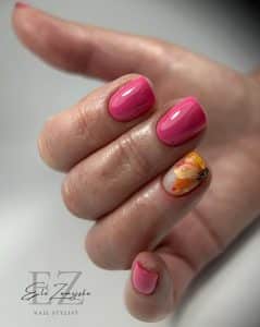 nagelstyliste Biddinghuizen.